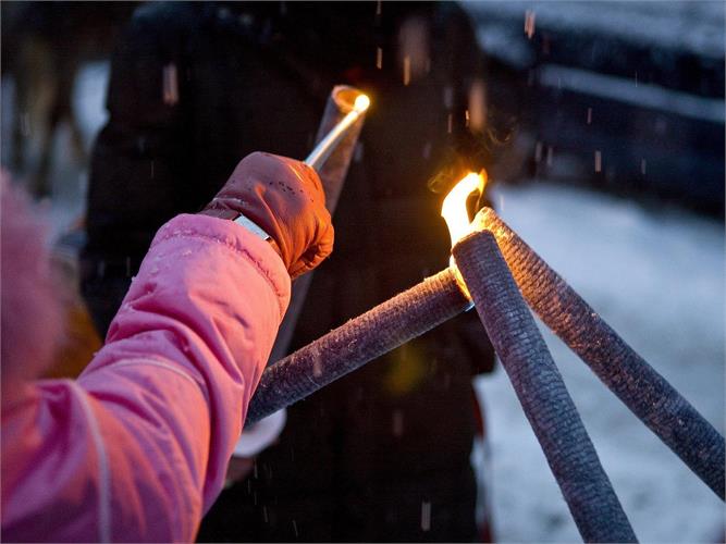 Adventurous torchlight hike on the Rosskopf followed by tobogganing fun