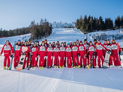 Welcome In The Holiday Region Three Peaks In The Dolomites South Tyrol Ski Snowboardschool Innichen San Candido