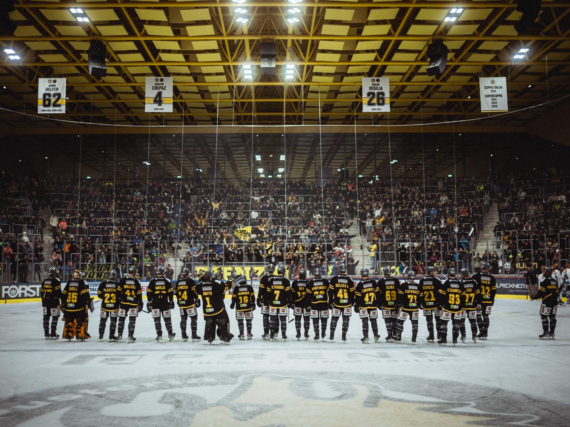 Partita di hockey su ghiaccio: HC Pustertal - Migross Supermercati Asiago Hockey