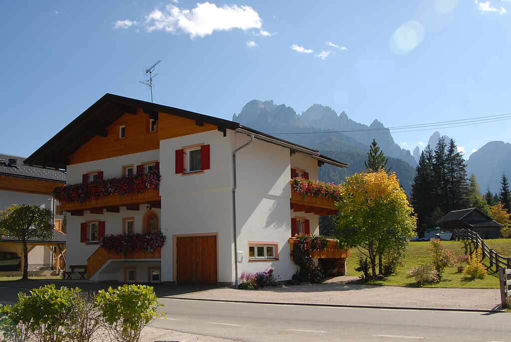 Haus Tschurtschenthaler Gemutliche Ferienwohnung Und Zimmer Mit Fruhstuck In Sexten