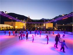 Apertura patinaggio con pattinaggio artistico, SCM Merano