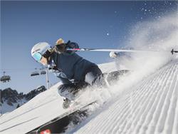 Skiopening of the ski area Ladurns