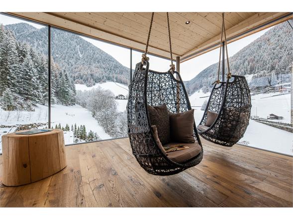 Suite nido d'aquila in inverno hotel di design naturale
