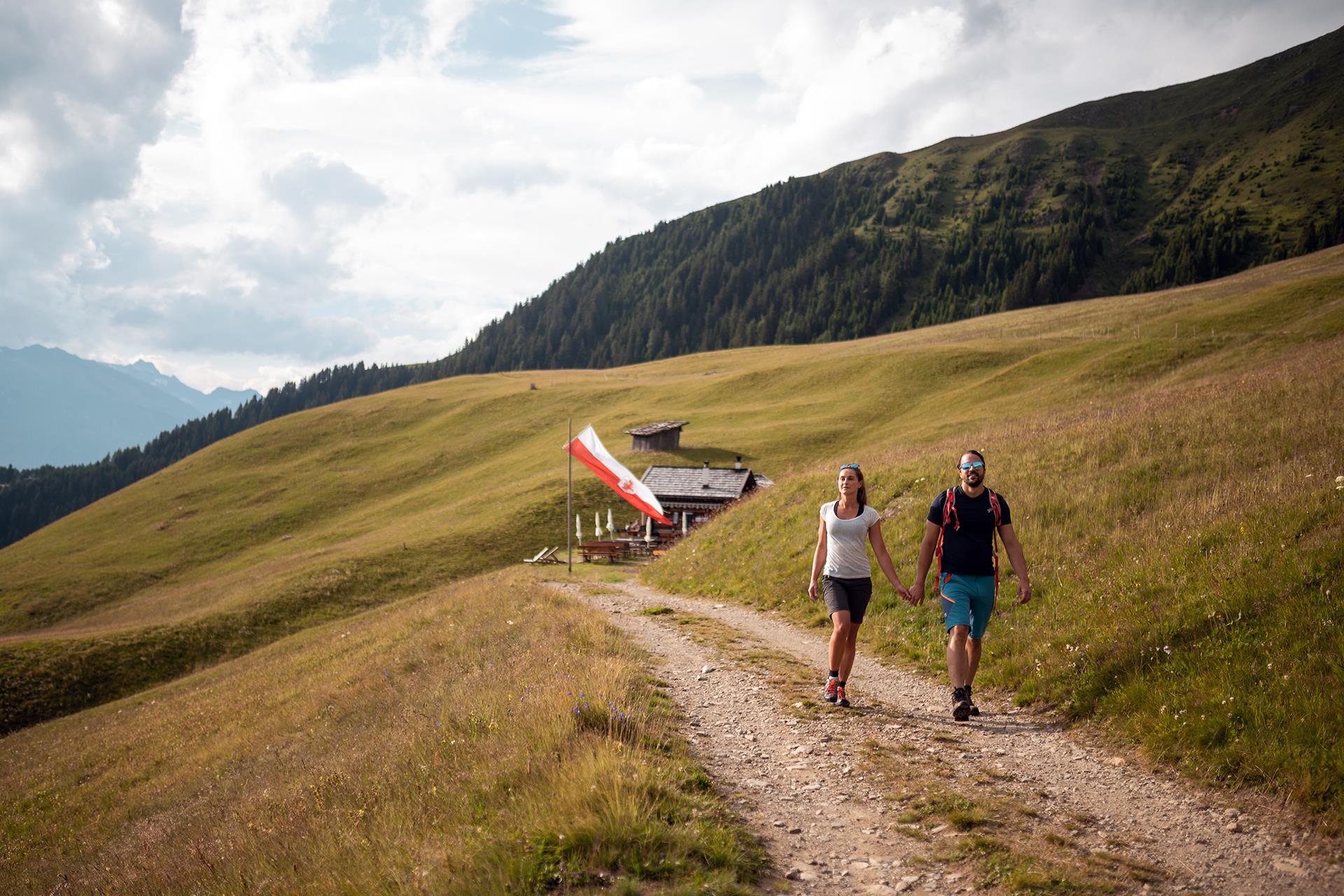 Circular hike for the more experienced: Oberkirn-Stafell-Assen Hut-Videgg