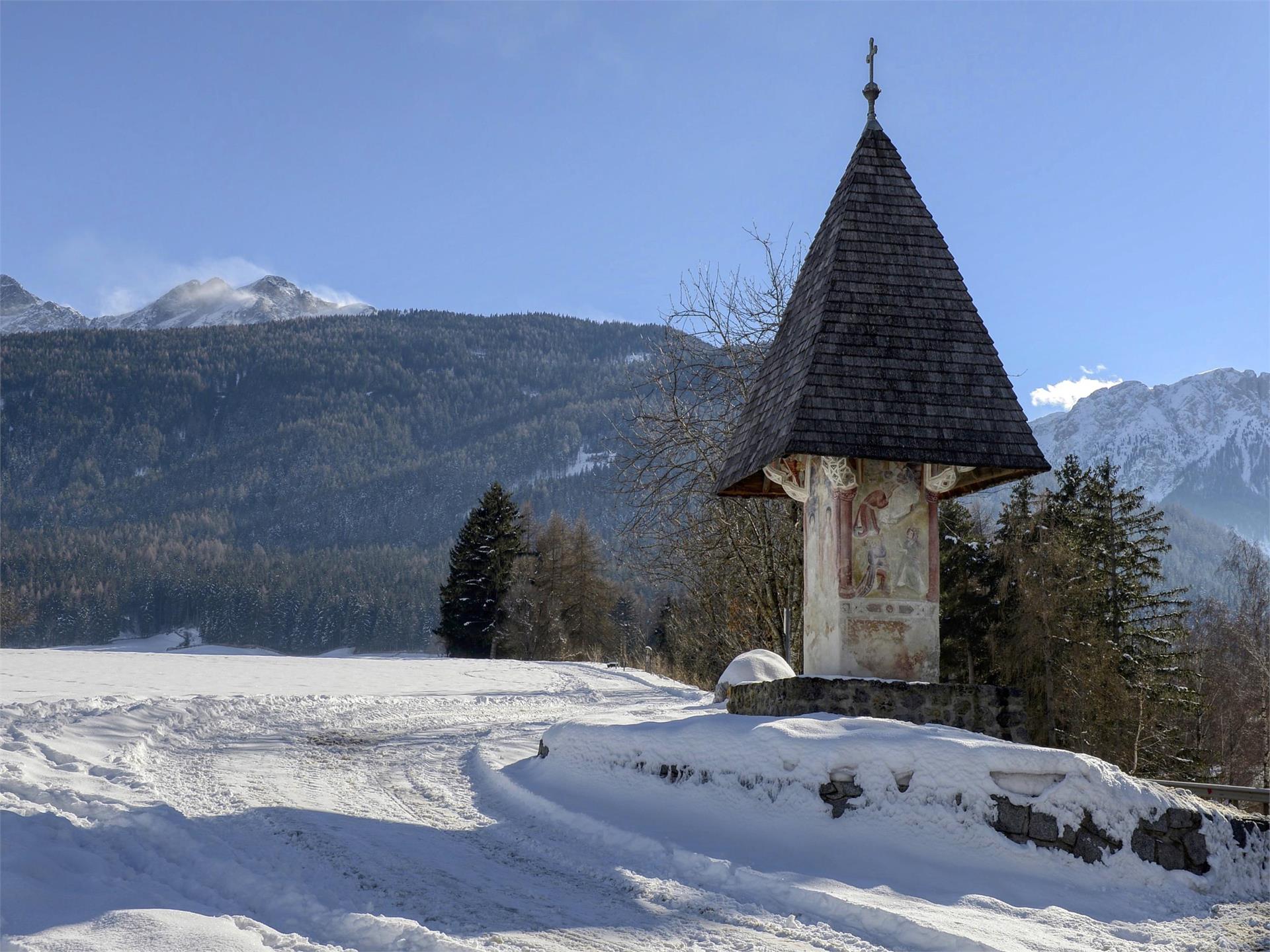 Winter hike Voppichl - plague memorial - Valdaora di Sotto