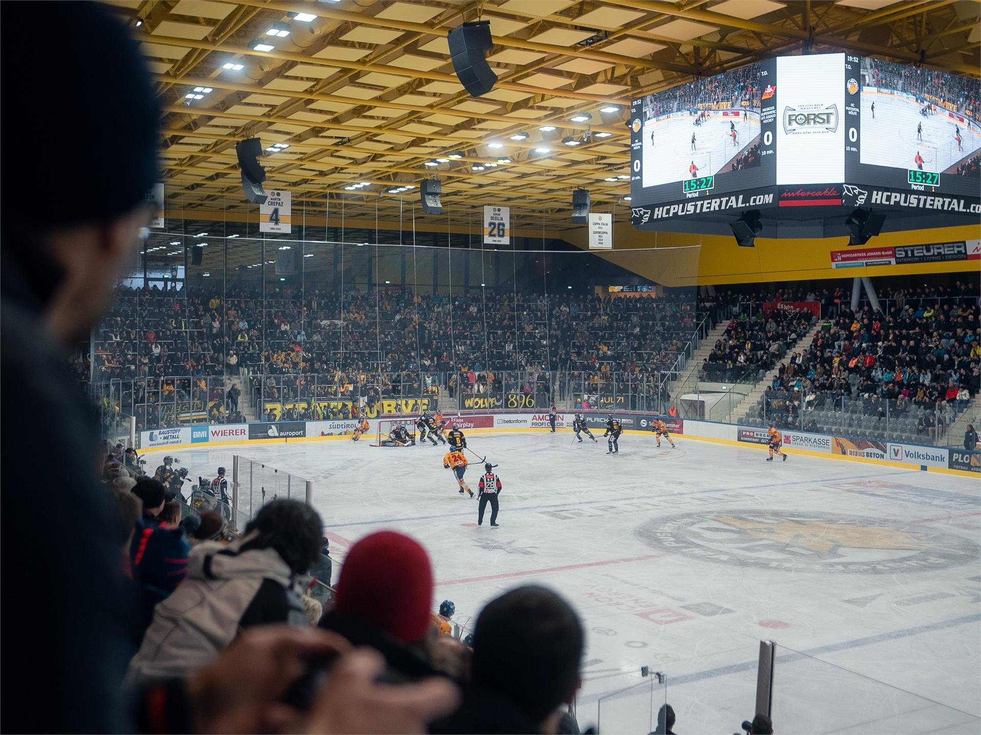 Eishockeyspiel: HC Pustertal - Migross Supermercati Asiago Hockey