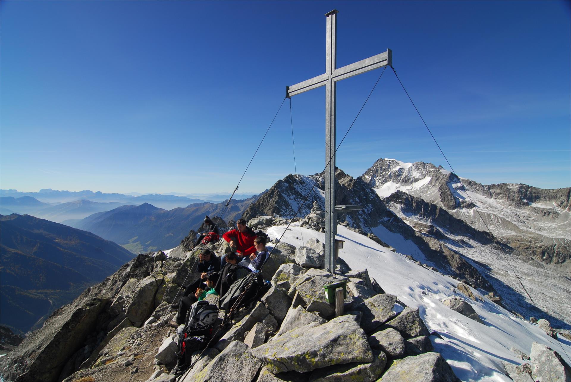 Jägerscharte 2.870m - Mount Almerhorn 2.986m - Barmerhütte hut 2.610m