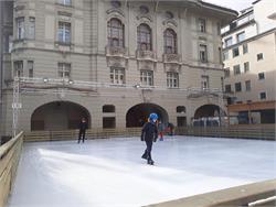 Mercatino di Natale di Bolzano Bozen 2024/2025 - ice skating