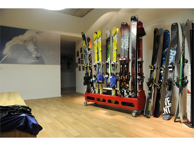 Skischool Rental Catores