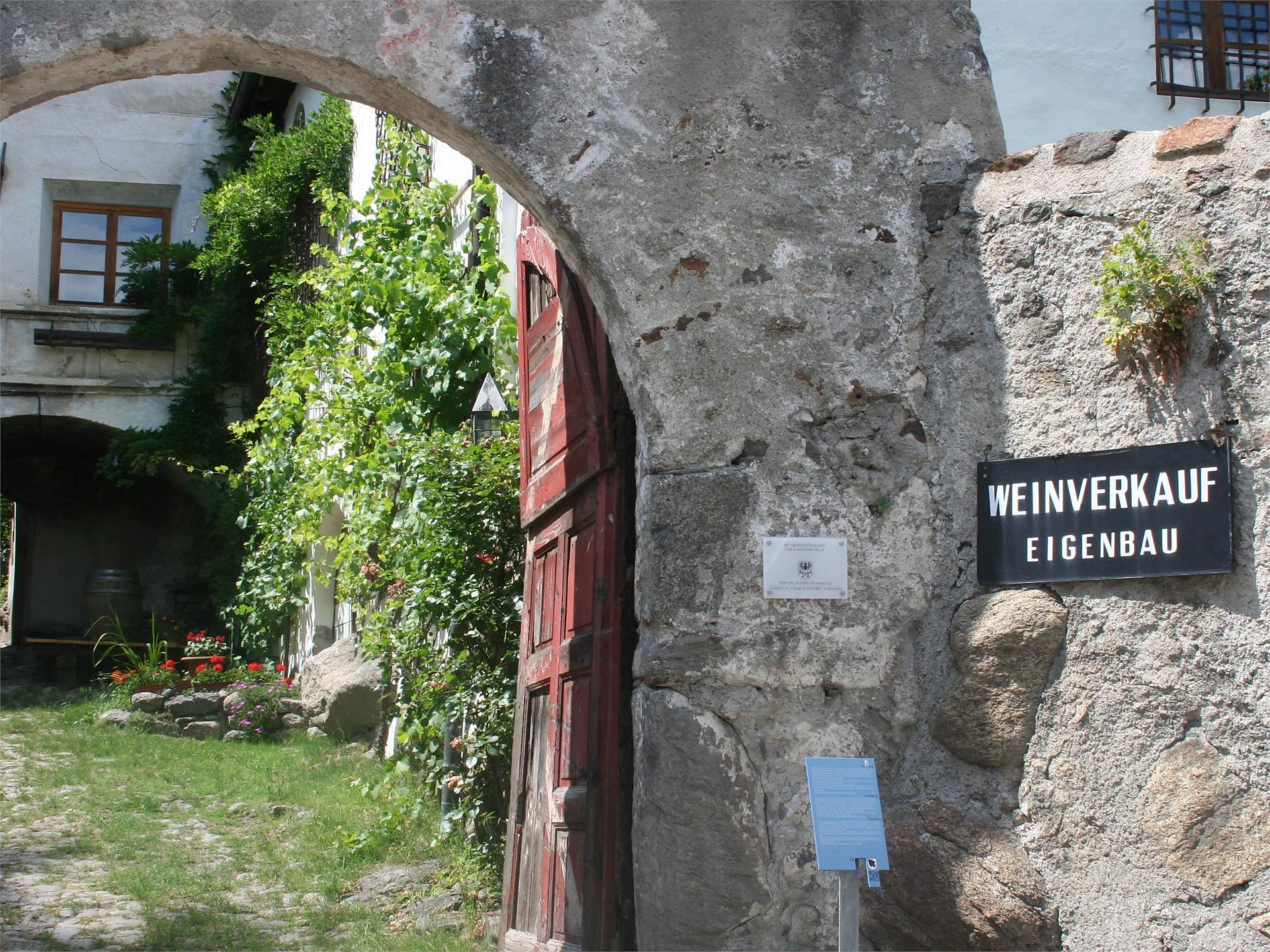 Weinverkostung in der Stachlburg - Kleines Weinseminar Partschins 2 suedtirol.info