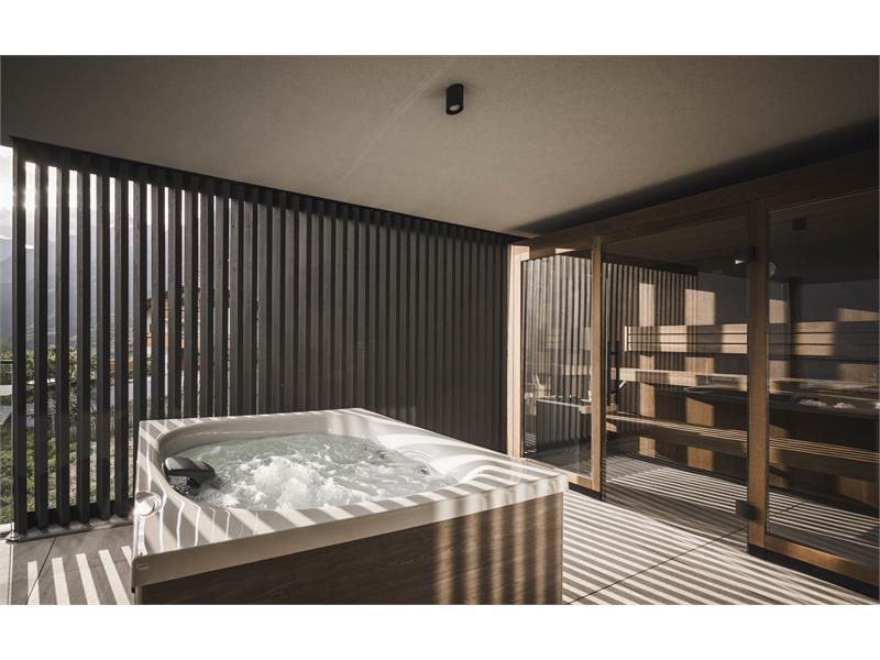 Spa Suite mit privater Sauna und Whirlpool
