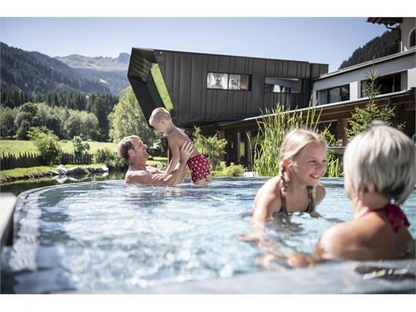 Alphotel Tyrol Wellness, Chalets & Family Resort