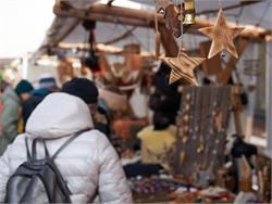 Schleiser Weihnachtsmarkt und Krippenausstellung