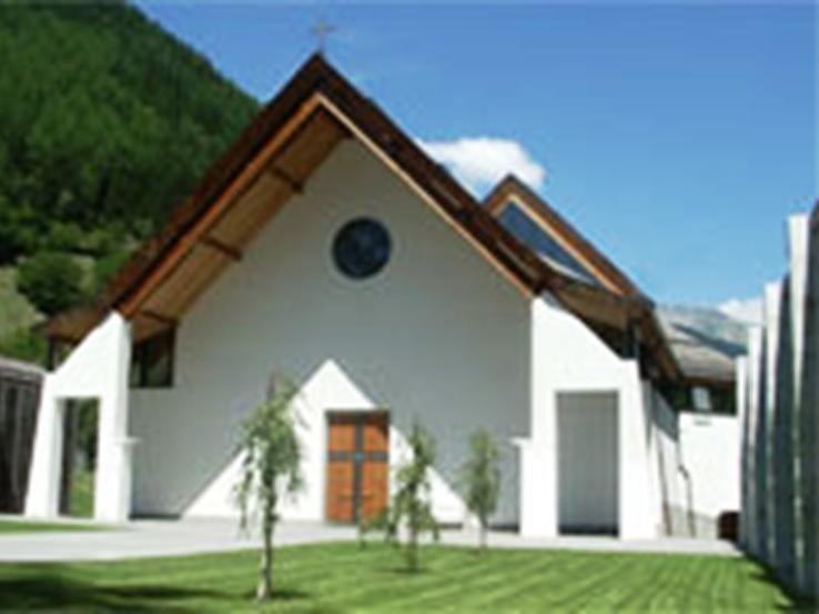 Pfarrkirche Maria Hilf in Steinhaus