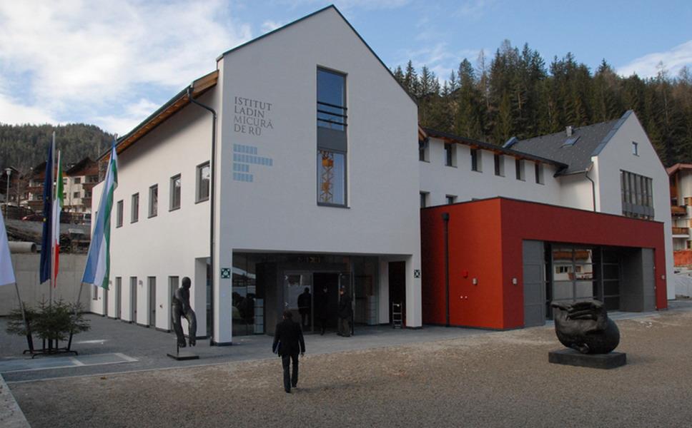 Ladinisches Kulturinstitut Micurà de Rü