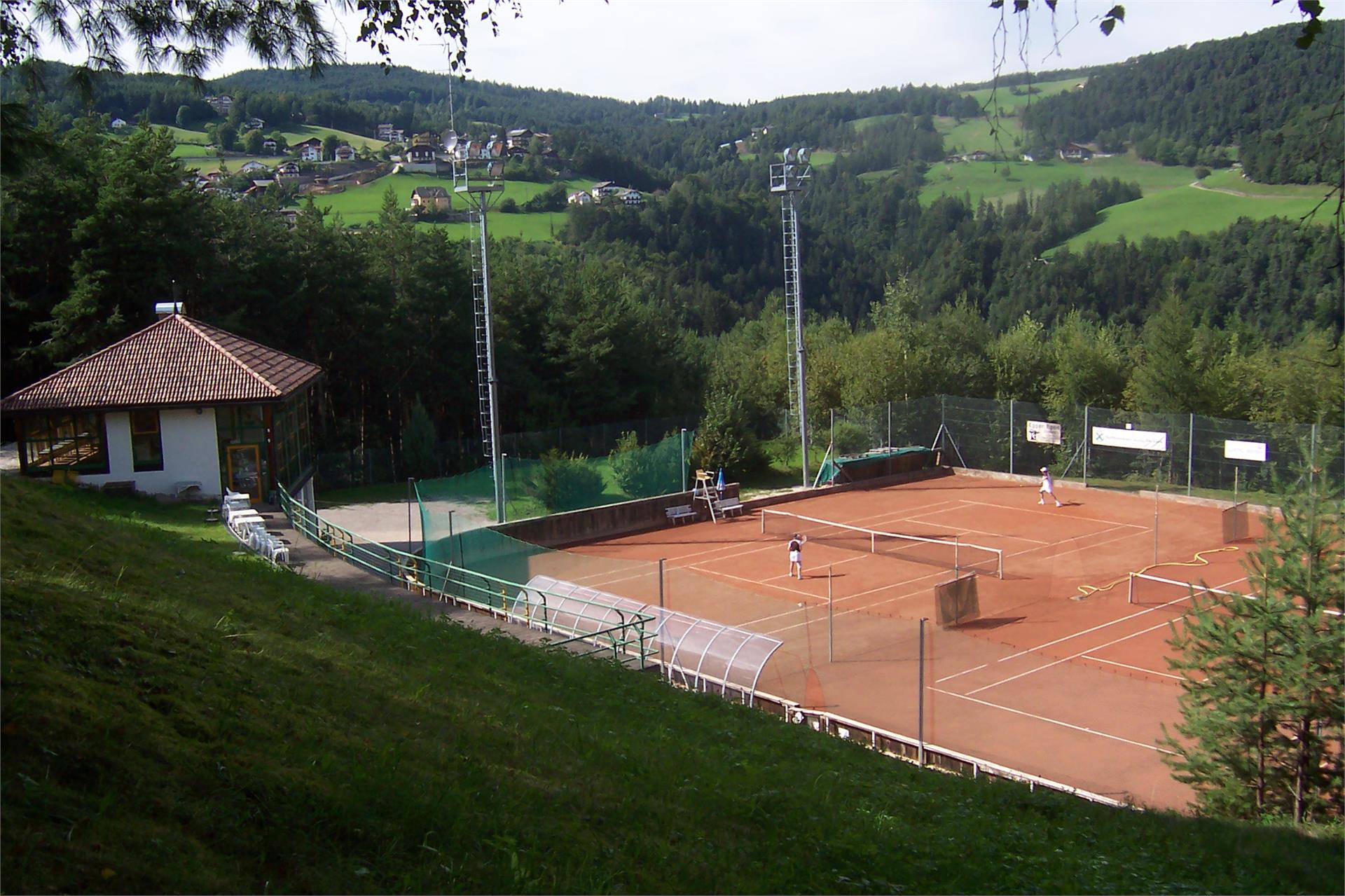 Tennis court San Genesio/Jenesien