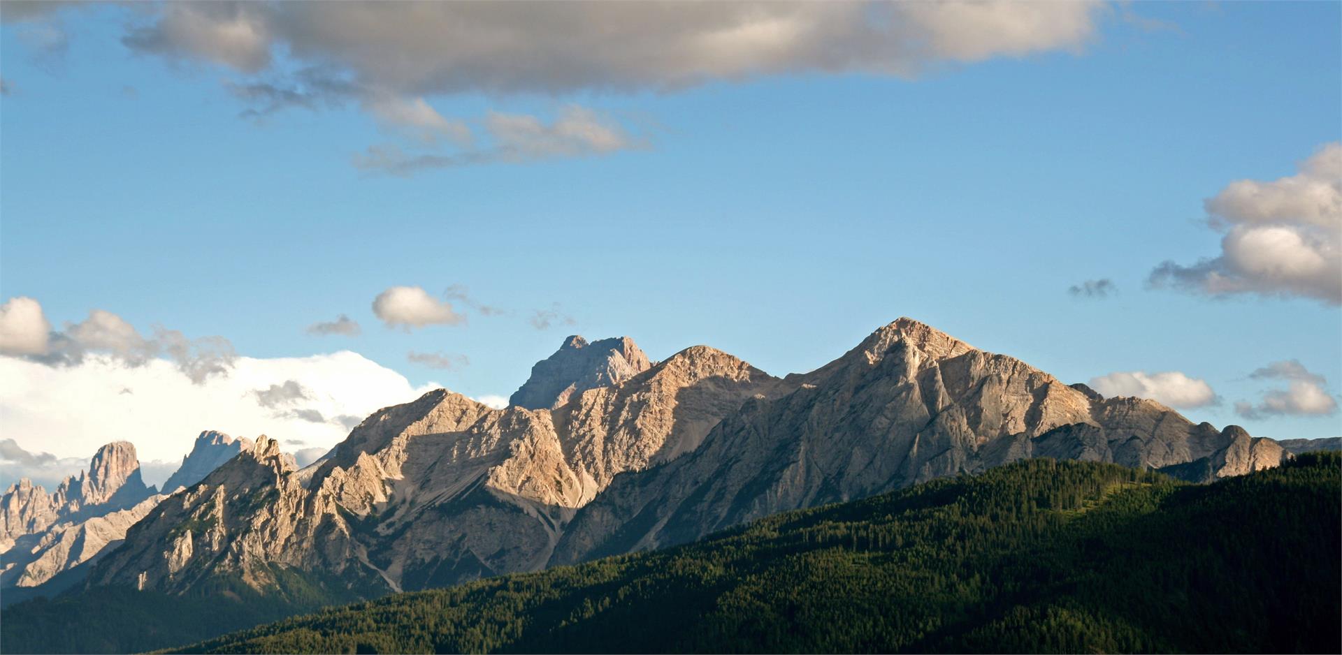 Escursione con vista panoramica sulle Dolomiti