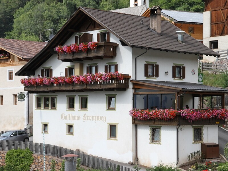 Mölten - St. Georgen- Gasthof Kreuzweg