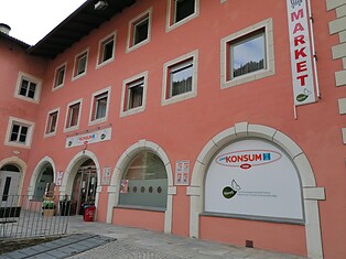 Naves Konsum Steinhaus