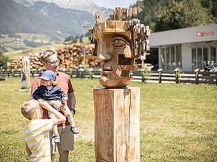 Parco sculture Lutago