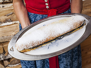 Mohnstrudel
