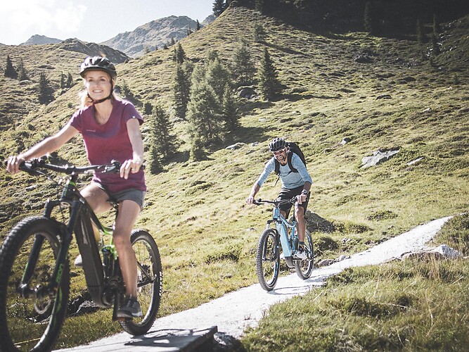 Guided E-Bike tour to the alpine pasture Kerschbaumeralm