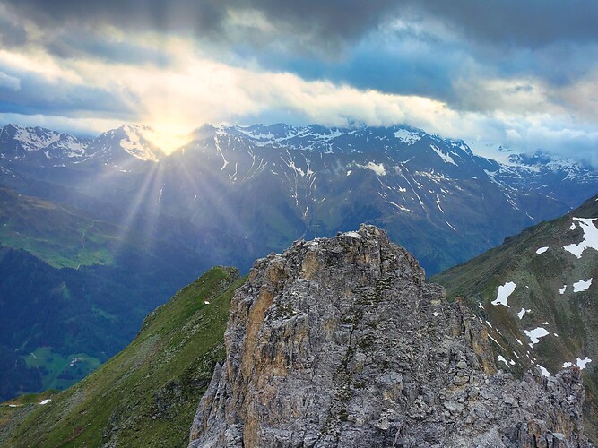 Escursione guidata alle Cime Bianche di Telves (2.588 m)