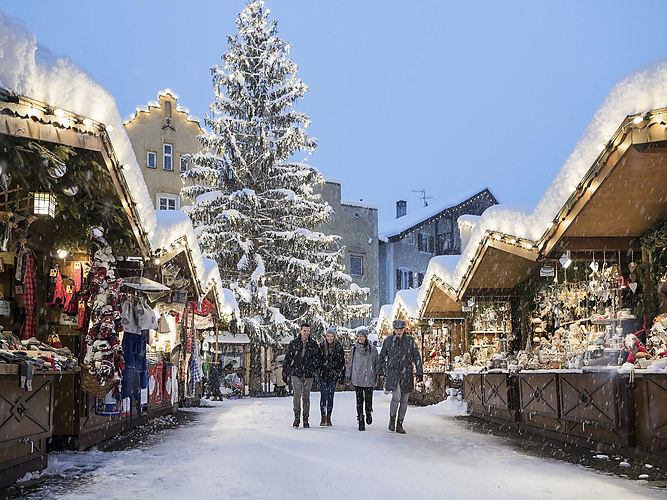 Guided Christmas tour through the town of Sterzing