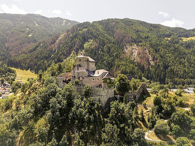 Medieval games at Reifenstein Castle