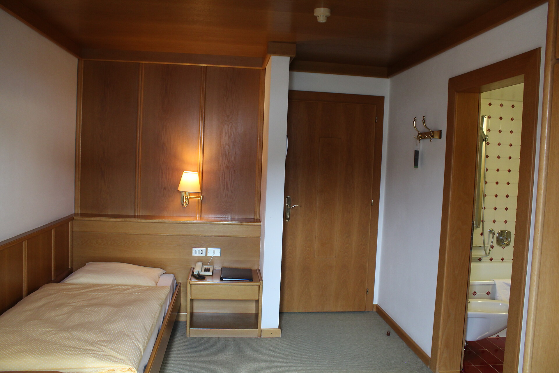 single room "south"