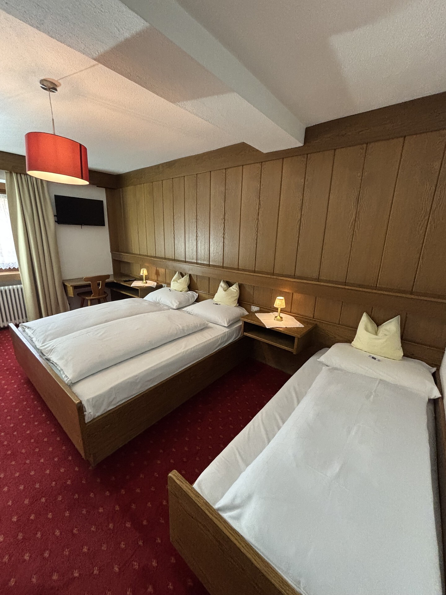 Dreibettzimmer