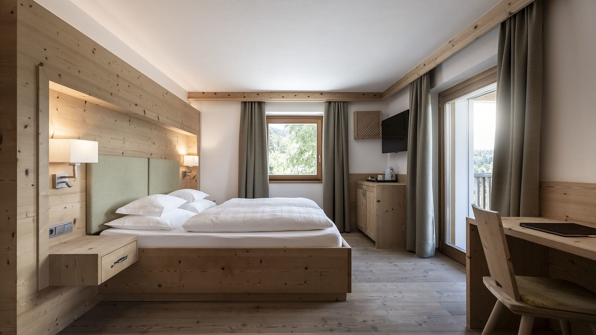 Doppelzimmer / Familienzimmer Talblick mit Balkon