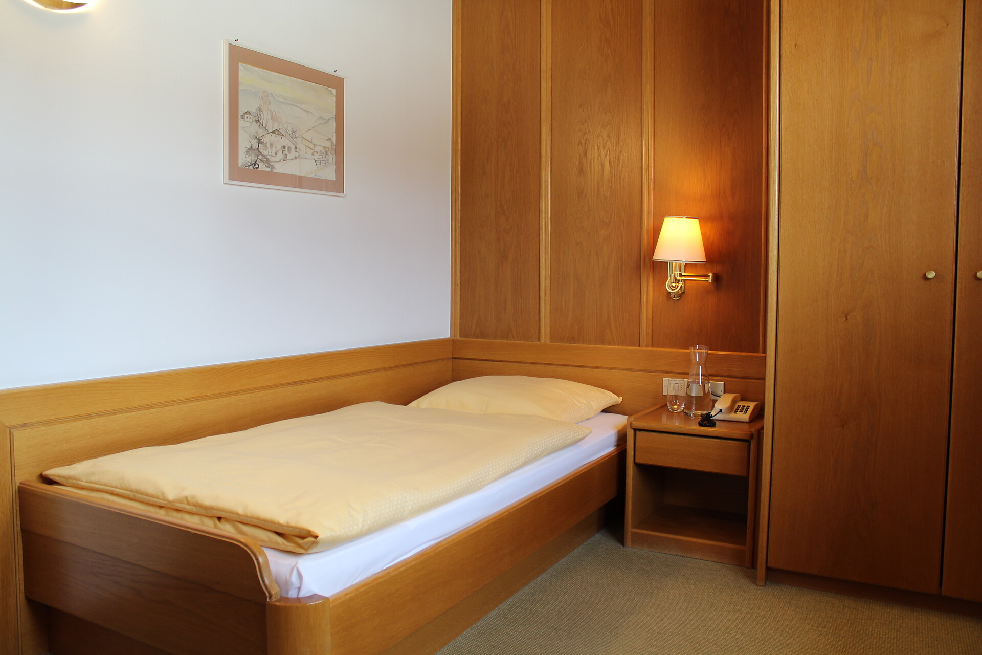 single room "north"