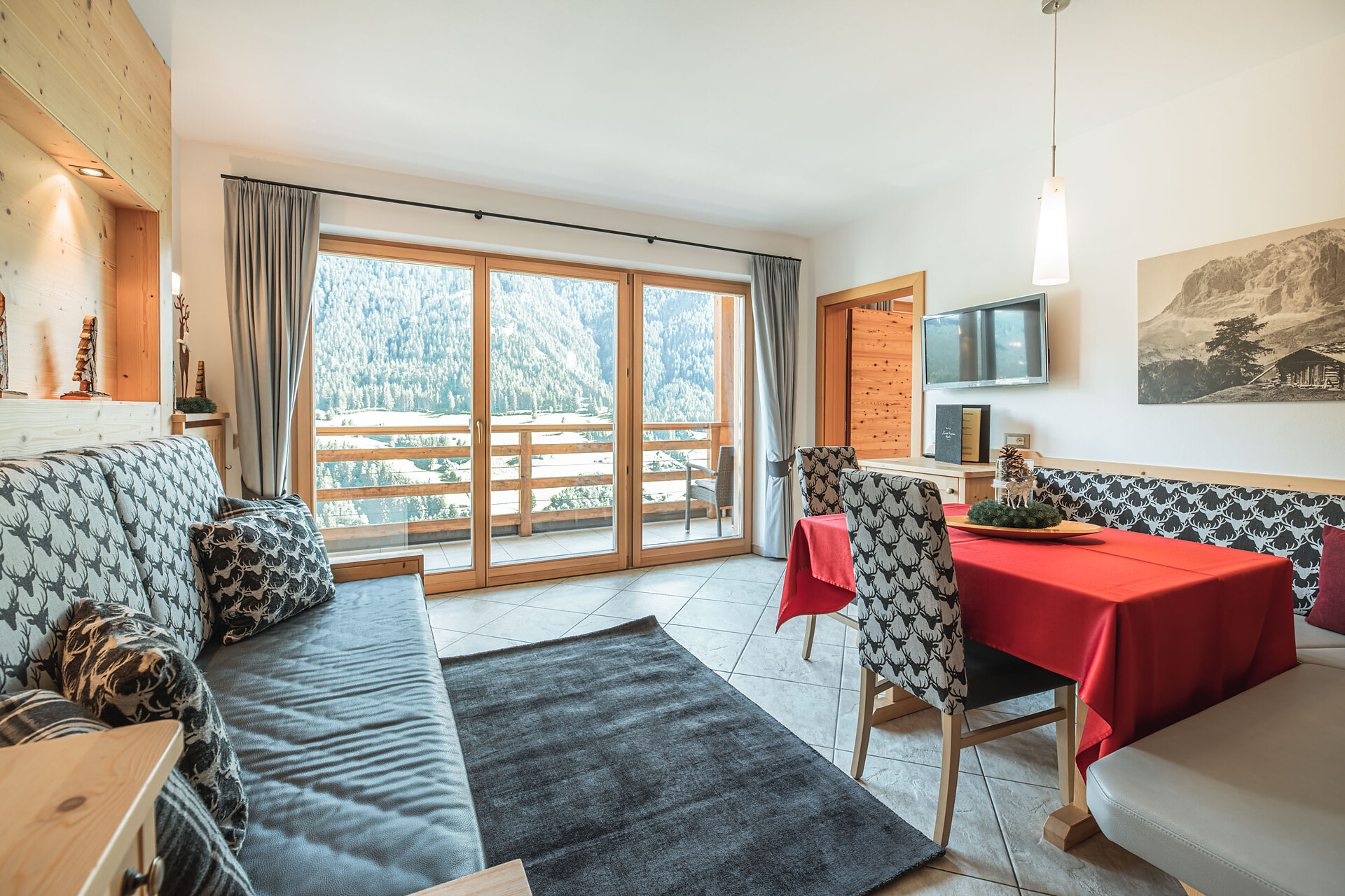 DOLOMIT SUITE with balcony – 3 rooms flat
