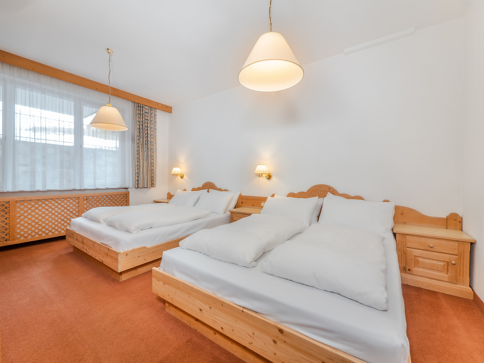 2-room apartment with 2 queen size beds, situated at half basement without balcony/terrace