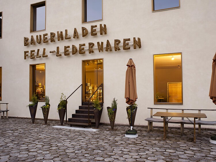 Bauernladen - Felle und Lederwaren Pobitzer