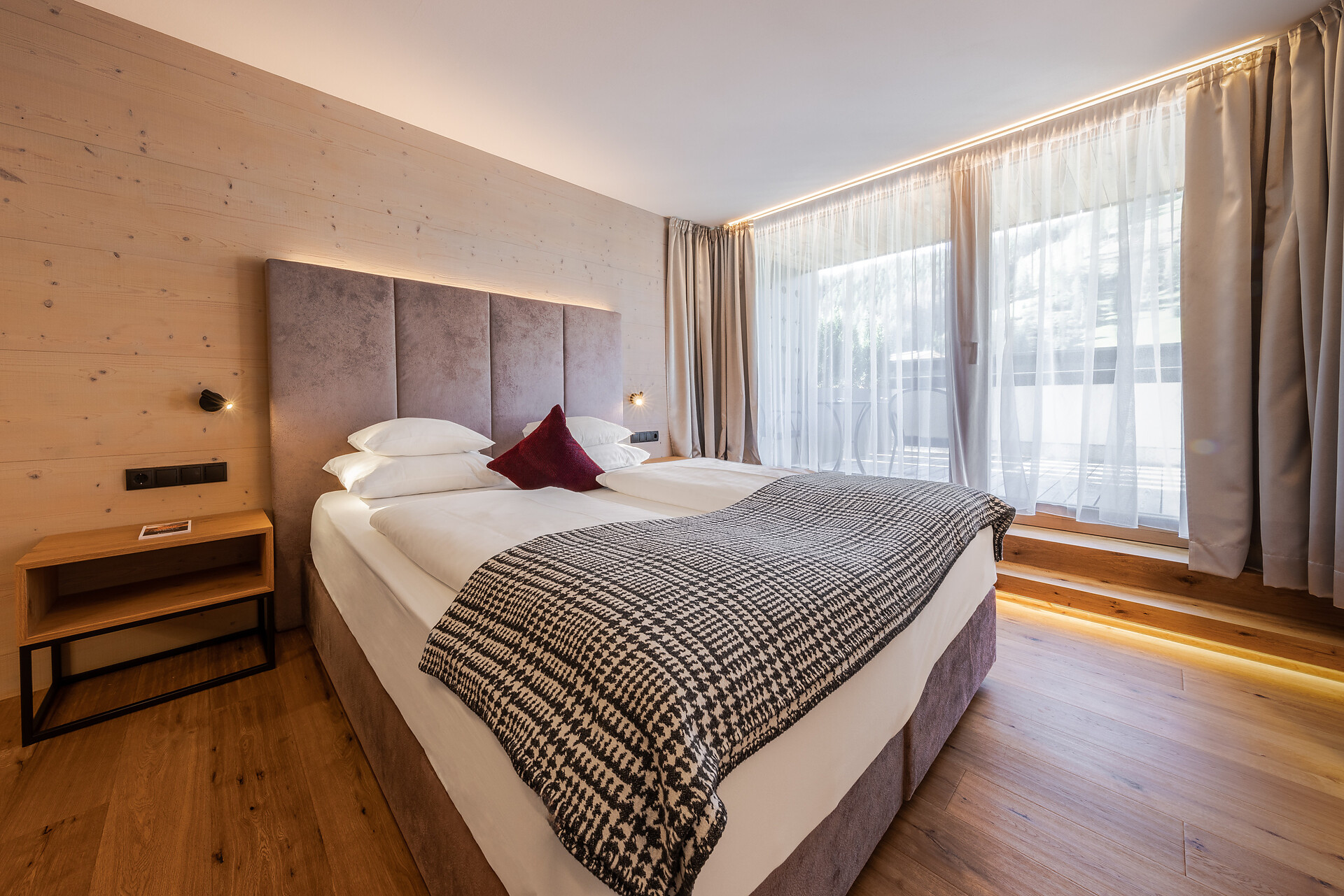 Suite SOREDL with balcony