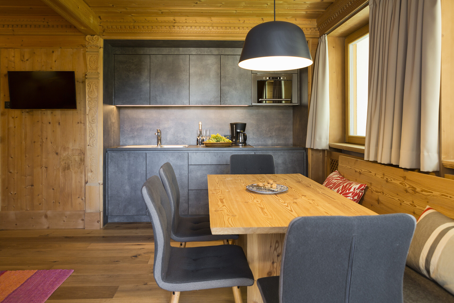 Two-Bedroom Apartment with terrace