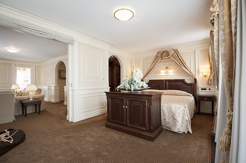 Family King Suite