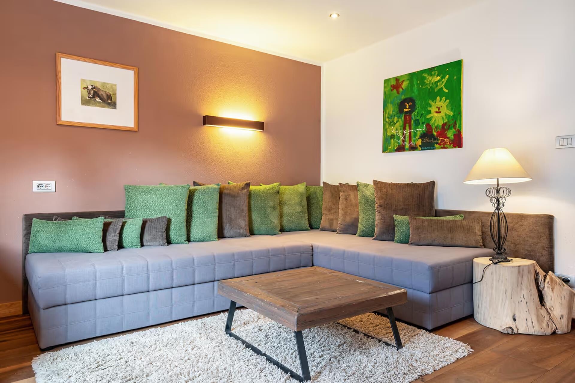WOHNUNG Nuss