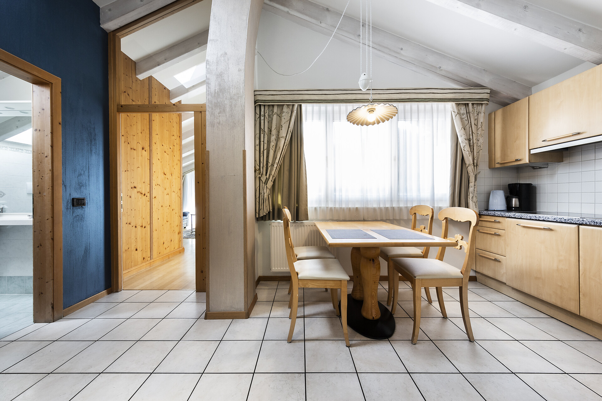 2 doublerooms, 2 bathrooms,livingroom with kitchen