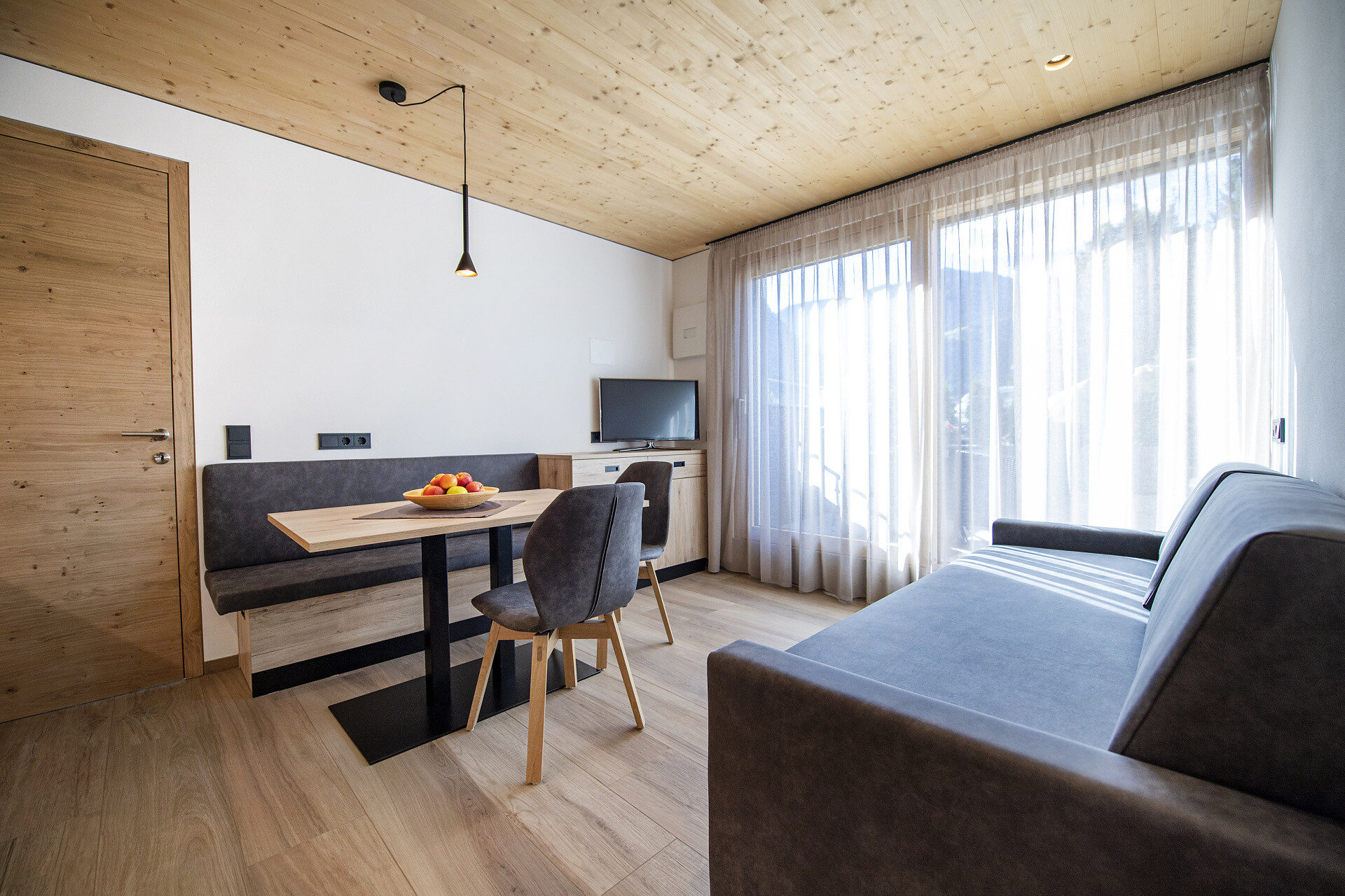 Appartamento con 1 stanza da letto e balcone