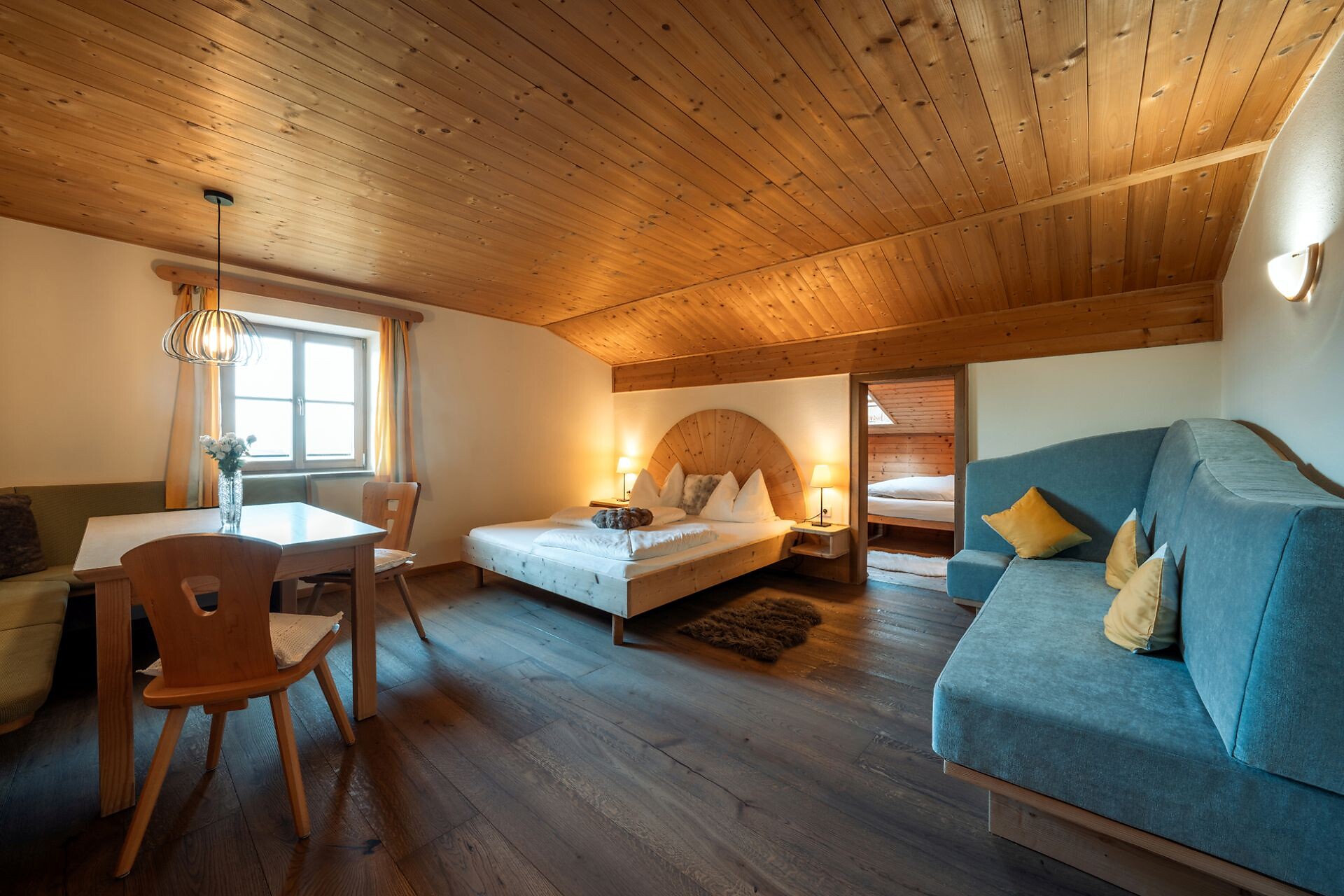 Appartment with mountain view and view to the garden, outdoorpool