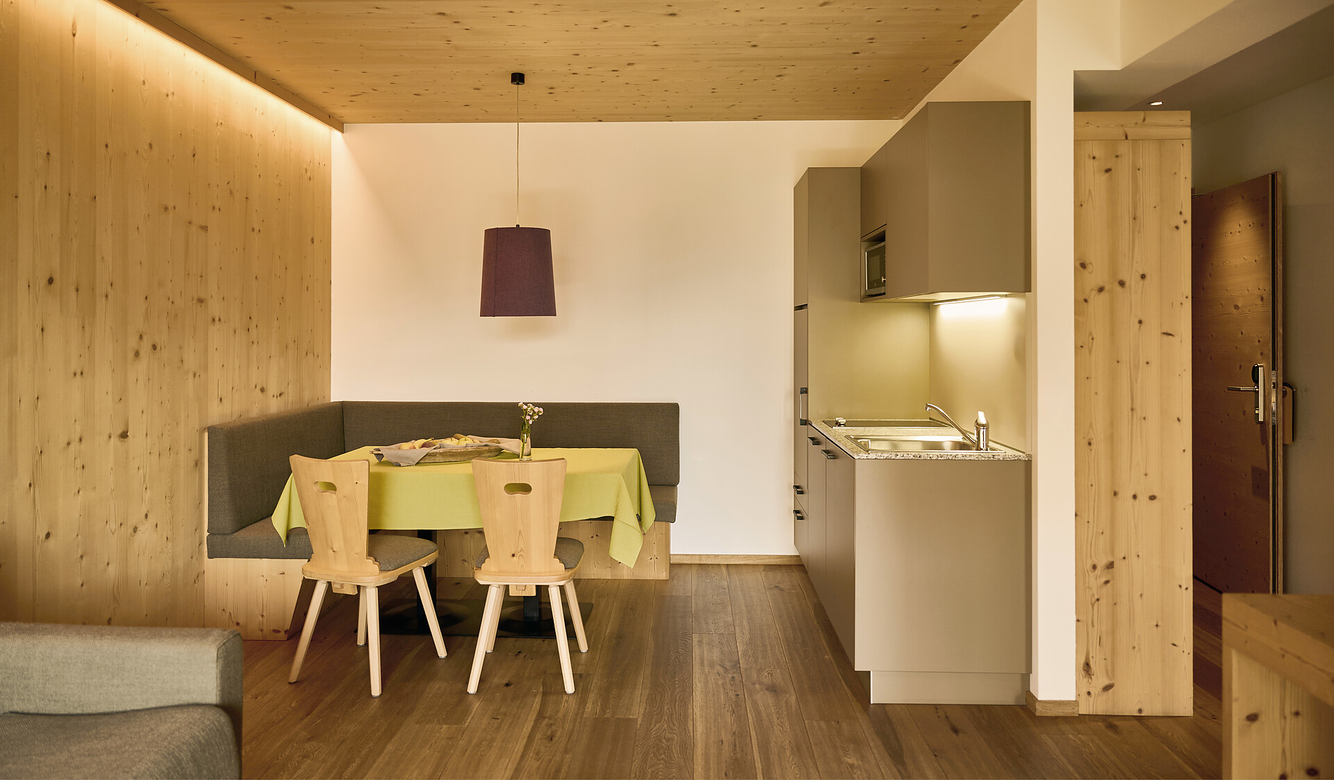 GardenSuite Deluxe