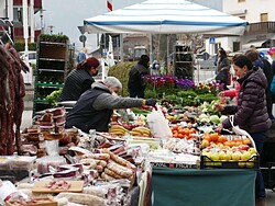 Landsprachmarkt Market