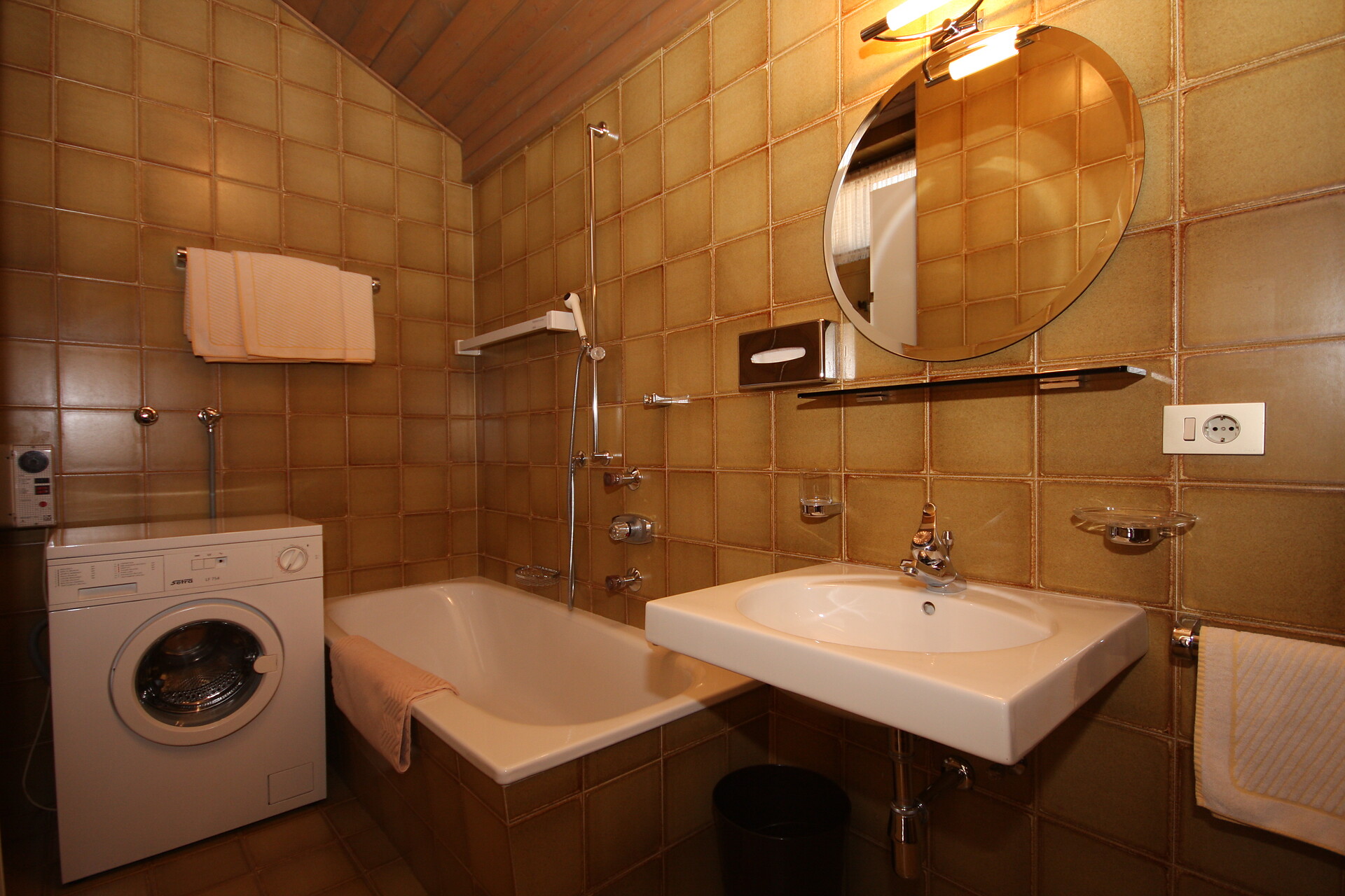 23 Appartamento: 2 Camere da letto, balcone sud-ovest 4/6 pers.63 m²