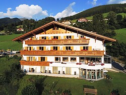 Hotel Alpes