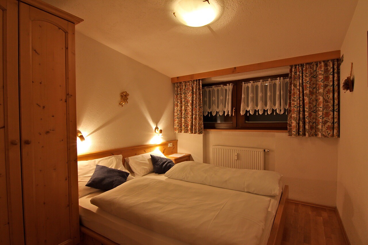 APPARTEMENT MIT 6 BETTEN