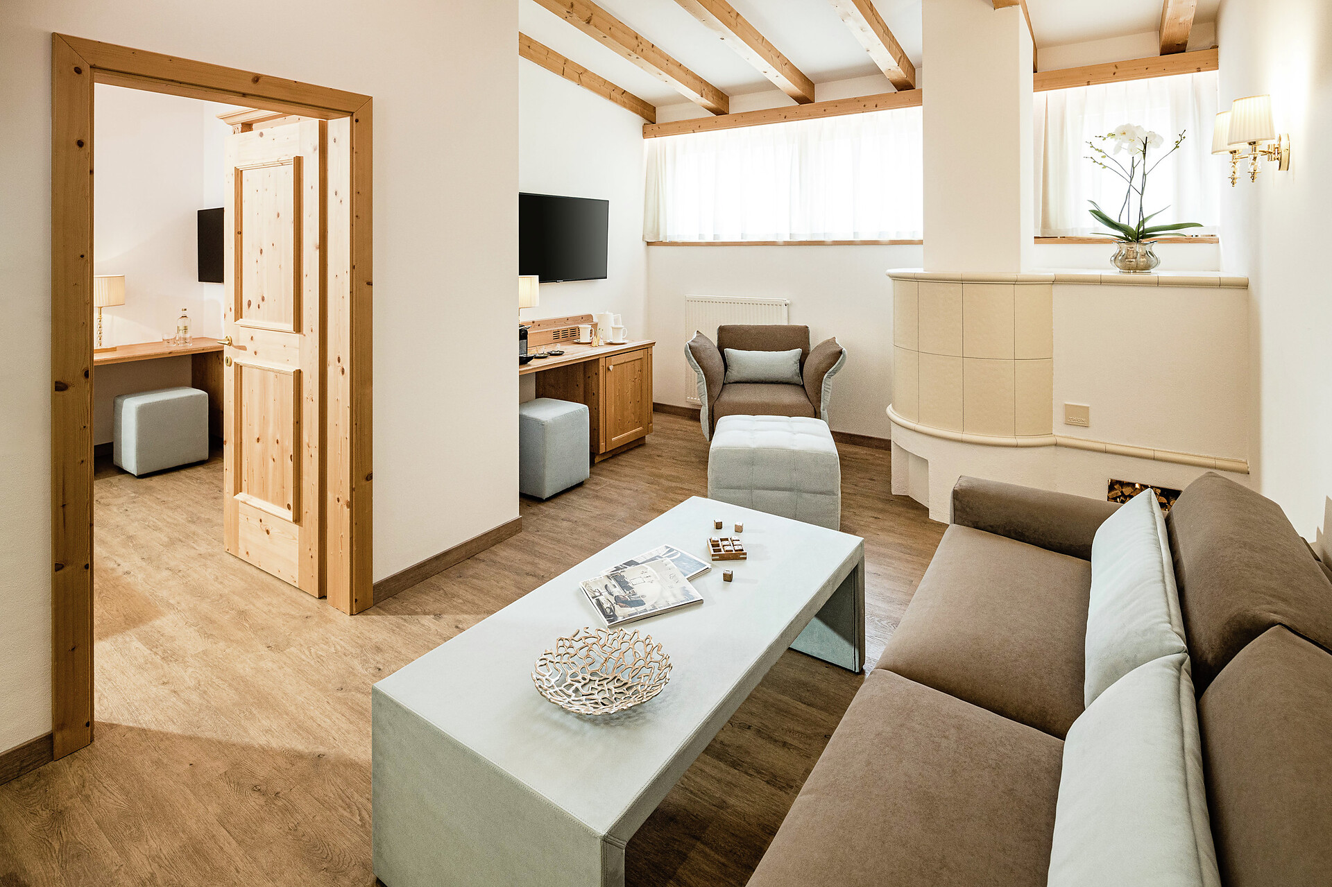 MAJESTIC SUITE