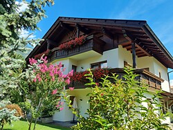 Mayr Apartments
